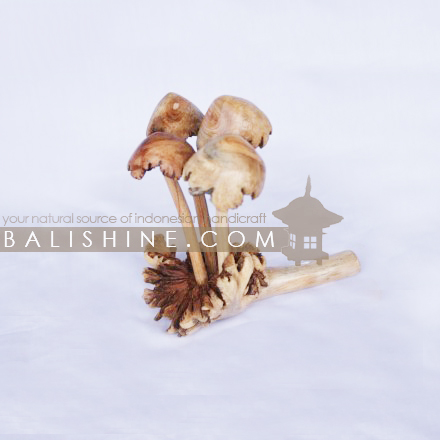 Balishine: Your natural source of indonesian handicraft presents in its Home Decor collection the Mushroom Statue:12SOM36232:This original statue is a handicraft of Bali made from wood.  Same as picture