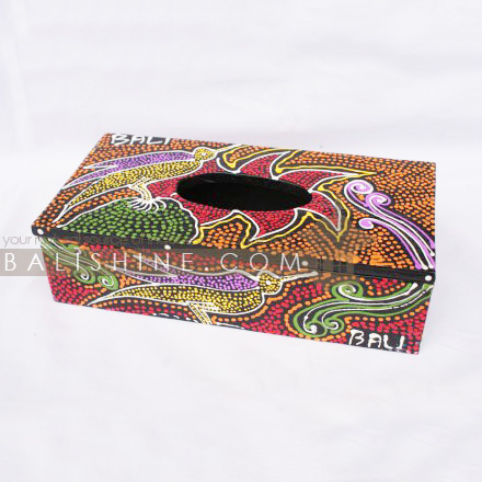 Balishine: Your natural source of indonesian handicraft presents in its Home Decor collection the Wood Tissue Box:12TUM46328:This tissu box is a handicraft of Bali made from albasia wood.  