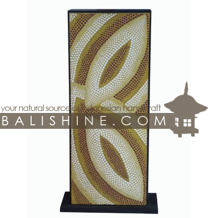 Balishine: Your natural source of indonesian handicraft presents in its Home Decor collection the Painting Lamp:13ENJ154878:This painting lamp is produced in Bali, made from mdf wood and acrylic colors from germany.  For electric fitting please contact us