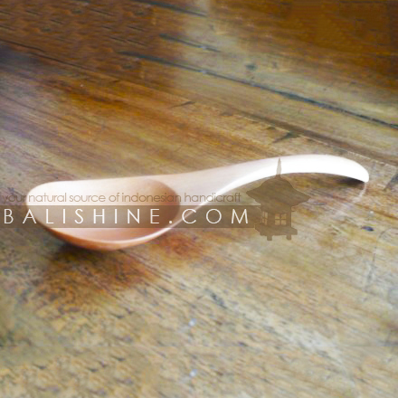 Balishine: Your natural source of indonesian handicraft presents in its Tableware collection the Spoon:632DIA6272:This spoon is  produced in Bali this handicraft is made from sonokling wood.  Same as picture