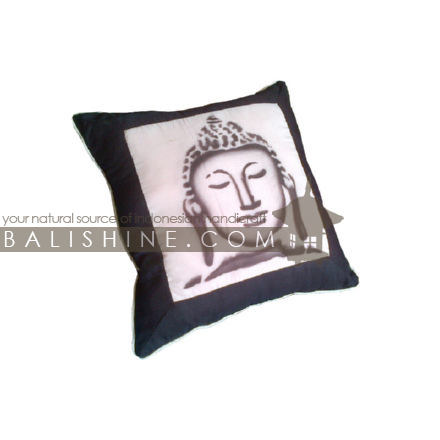 Balishine: Your natural source of indonesian handicraft presents in its Textile & Rugs collection the Pillow Cases:537MKN6972:This pillow case is produced in Bali it's a natural handmade textile with closing zip.  50% coton and 50% polyester. Same as picture
