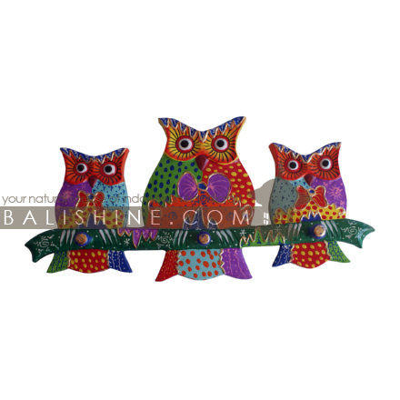 Balishine: Your natural source of indonesian handicraft presents in its Various collection the Clothes Holder:415KAG77027:This owls clothes holder is produced in Bali and made from albesia wood.  
