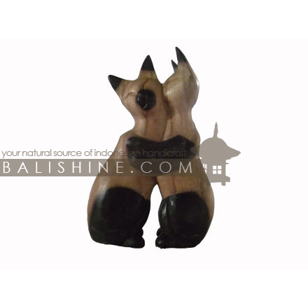 Balishine: Your natural source of indonesian handicraft presents in its Various collection the Cute Cat Couple:415IBA76913:This cat is a handicraft of Bali made from jempinis wood.  