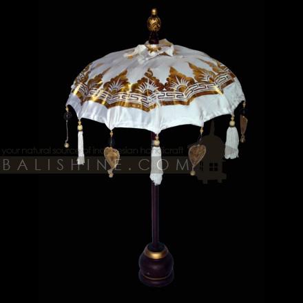 Balishine: Your natural source of indonesian handicraft presents in its Various collection the Ceremonial Umbrella:421SRG5574:This ceremonial umbrella is a handicraft of Bali made from wood and cotton  Same as picture