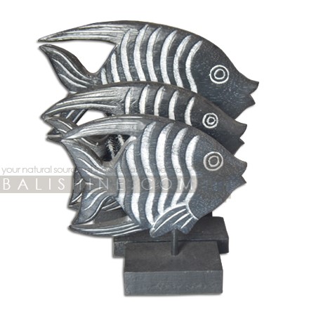 Balishine: Your natural source of indonesian handicraft presents in its Home Decor collection the Black and White Nemo Wooden Fish on Stand:12BIM38031:Fresh off the boat, today's catch is a folk art-inspired fish handcrafted of beautiful albasia wood. It's mounted on a stand and poised to perch somewhere on dry land, like your mantel or tabletop.  Other color available, please contact us.
