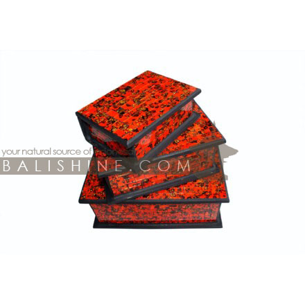 Balishine: Your natural source of indonesian handicraft presents in its Home Decor collection the Box Set Of 3:12ASR46447:This set of 3 boxes is produced in Indonesia made from mdf wood with mosaic finishing.  