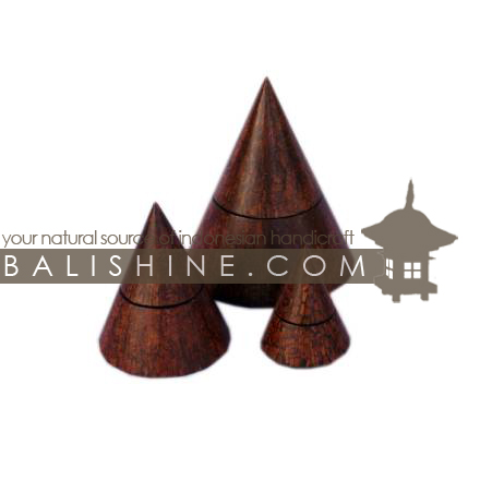Balishine: Your natural source of indonesian handicraft presents in its Home Decor collection the Box Set Of 3:12DIV4465:This set of 3 triangles boxes is produced in Indonesia made from teak wood  with natural cinamon.  