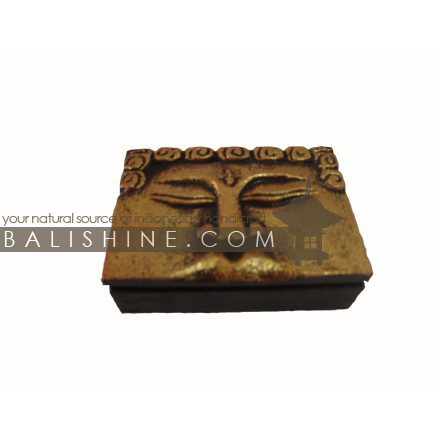 Balishine: Your natural source of indonesian handicraft presents in its Home Decor collection the Rectangular Box:12MUL45357:This rectangular boxe is produced in Indonesia made from albasia wood.  Same as picture