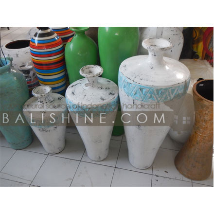 Balishine: Your natural source of indonesian handicraft presents in its Home Decor collection the Decorative Pot:12LJP57538:This decorative pot is made from GRC (concrete mixed with fiber) and can be used indoor or outdoor.  lots of colors available.