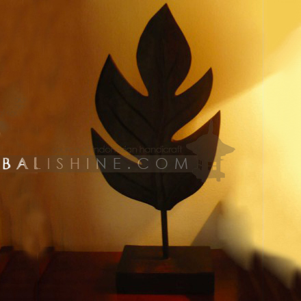 Balishine: Your natural source of indonesian handicraft presents in its Home Decor collection the Sculpture:12INC335788:This original sculpture is produced in Bali made from albasia wood.  Same as picture