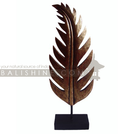 Balishine: Your natural source of indonesian handicraft presents in its Home Decor collection the Sculpture:12NUU335529:This sculpture with stand is produced in Indonesia and made from albasia wood.  