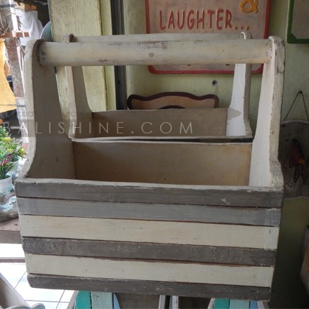 Balishine: Your natural source of indonesian handicraft presents in its Home Decor collection the Shopping Box:12KAC47867:This box is produced in Indonesia made from albasia wood.  Custom writting possible? Let us know your word? Other colour also possible?