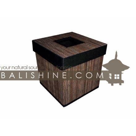 Balishine: Your natural source of indonesian handicraft presents in its Home Decor collection the Square Tissue Box:12JAS42974:This square tissu boxe is produced in Indonesia made from coconut root with textile.  Same as picture