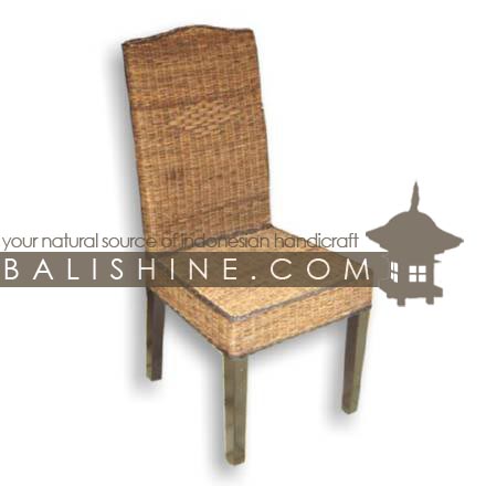 Balishine: Your natural source of indonesian handicraft presents in its Home Decor collection the Dining Chair:114SRI664112:This dining chair is produced in indonesia, made from kulit rotan and teak wood.  Several materials are available : seagrass, banana leaf or rotan