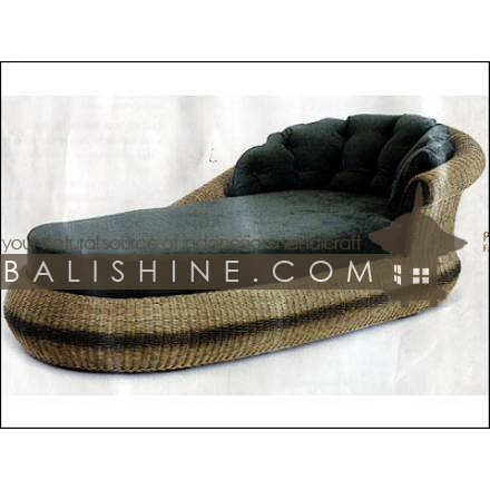 Balishine: Your natural source of indonesian handicraft presents in its Home Decor collection the Sofa:114SRI444052:This sofa is produced in indonesia, made from seagrass. This price is without cushion.  Several materials are available : seagrass, banana leaf or rotan
