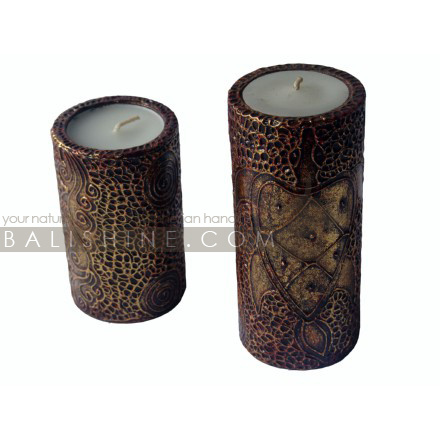 Balishine: Your natural source of indonesian handicraft presents in its Home Decor collection the Candle Set of 2:13DAI95511:This set of 2 candles is produced in indonesia made from albasia wood.  