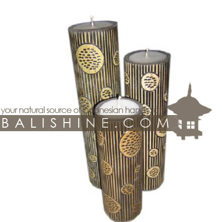 Balishine: Your natural source of indonesian handicraft presents in its Home Decor collection the Candle Set Of 3:13JAS93262:This set of 3 candles is produced in indonesia made from bamboo with carving pattern.  Natural with patterns