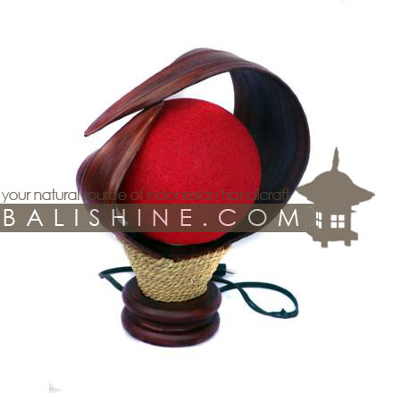 Balishine: Your natural source of indonesian handicraft presents in its Home Decor collection the Lamp:13MEB15742:This lamp is produced in Indonesia made from coconut and mahogany wood cotton bowl lampshade with a string of pineapple leaf for decoration.  For electric fitting please contact us