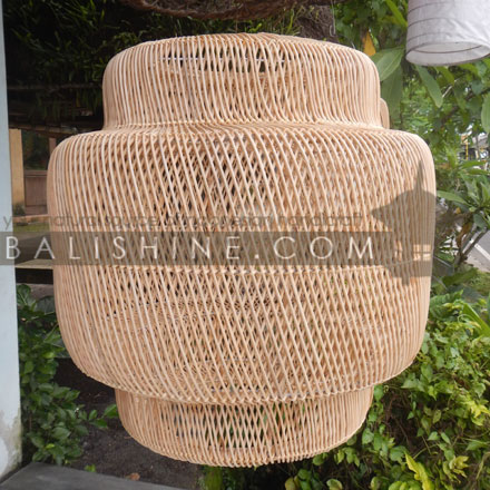 Balishine: Your natural source of indonesian handicraft presents in its Home Decor collection the Rattan Lampshade:13MAL867486:This lamp shade produced in Indonesia is made from natural rattan.  