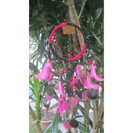 Balishine: Your natural source of indonesian handicraft presents in its Home Decor collection the Dream Catcher:17APA466524:This dream catcher is a handicraft of Bali made from string and feather with shell.  Same as picture