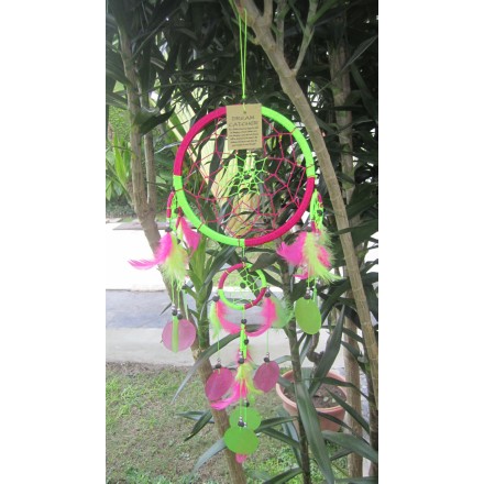 Balishine: Your natural source of indonesian handicraft presents in its Home Decor collection the Dream Catcher:17APA466527:This dream catcher is a handicraft of Bali made from string and feather with shell.  Same as picture