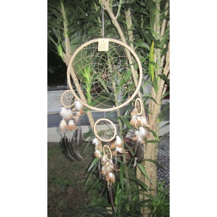 Balishine: Your natural source of indonesian handicraft presents in its Home Decor collection the Dream Catcher:17APA466546:This dream catcher is a handicraft of Bali made from string and feather with rotan.  Same as picture