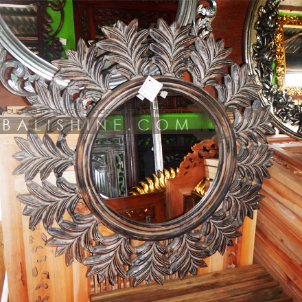 Balishine: Your natural source of indonesian handicraft presents in its Home Decor collection the Kudus Mirror:17BAS127883:This mirror is a handicraft of Bali made from natural carving teak wood with mirror 3mm thickness.  