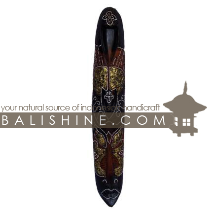 Balishine: Your natural source of indonesian handicraft presents in its Home Decor collection the Mask King:17MUL472514:This king mask is a handicraft of Bali made from albesia wood.  