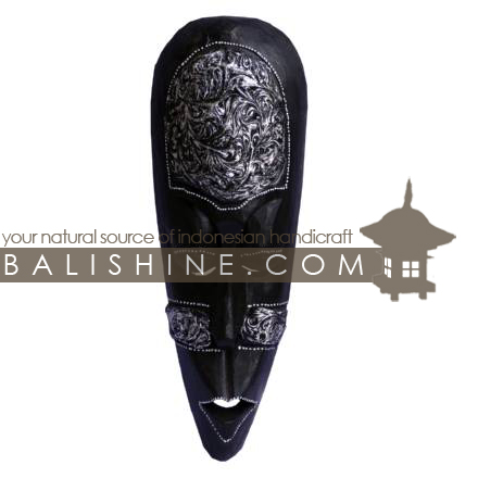 Balishine: Your natural source of indonesian handicraft presents in its Home Decor collection the Mask Lombok:17MUL472616:This mask is a handicraft of Bali made from albesia wood.  