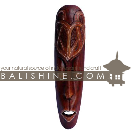 Balishine: Your natural source of indonesian handicraft presents in its Home Decor collection the Mask Mix:17MUL472568:This mask is a handicraft of Bali made from albesia wood.  