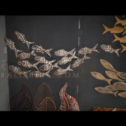 Balishine: Your natural source of indonesian handicraft presents in its Home Decor collection the Ombak Fish Wall Frame:17TER507899:This wall frame is produced in Indonesia made from iron base with wooden albasia fish.  Other color possible.