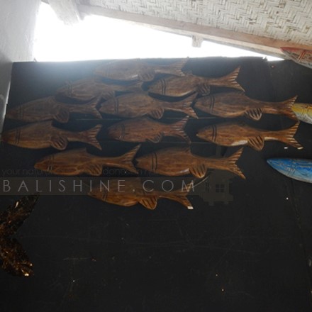 Balishine: Your natural source of indonesian handicraft presents in its Home Decor collection the Brown Fish Wall Frame:17TER507902:This wall frame is produced in Indonesia made from iron base with wooden albasia fish.  Other color possible.