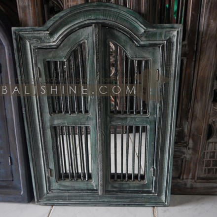 Balishine: Your natural source of indonesian handicraft presents in its Home Decor collection the Sisik Mirror:17BAS127887:This mirror is a handicraft of Bali made from natural carving mahoni wood with mirror 3mm thickness.  