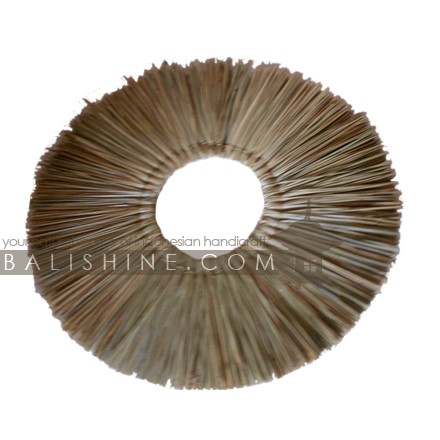 Balishine: Your natural source of indonesian handicraft presents in its Home Decor collection the Mendong Grass Round Wall Decor:17DEK8738:This natural round wall decor is made in bali from mendong grass.  