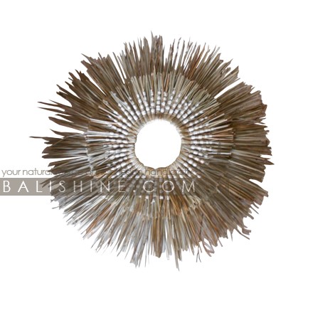 Balishine: Your natural source of indonesian handicraft presents in its Home Decor collection the Mendong Grass Round Wall Decor:17DEK8743:This natural round wall decor is made in bali from mendong grass.  
