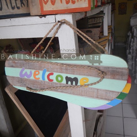 Balishine: Your natural source of indonesian handicraft presents in its Home Decor collection the Welcome Frame:17KAC507850:This wall frame is produced in Indonesia made from albasia wood.  Custom writting possible? Let us know your word?