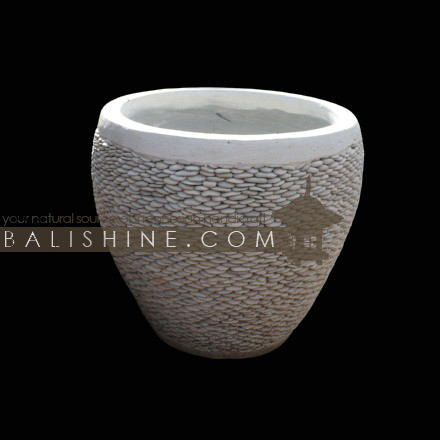 Balishine: Your natural source of indonesian handicraft presents in its Outdoor collection the Pot:242MCP5234:This pot is produced in Indonesia, made from cement and pebble.  White color