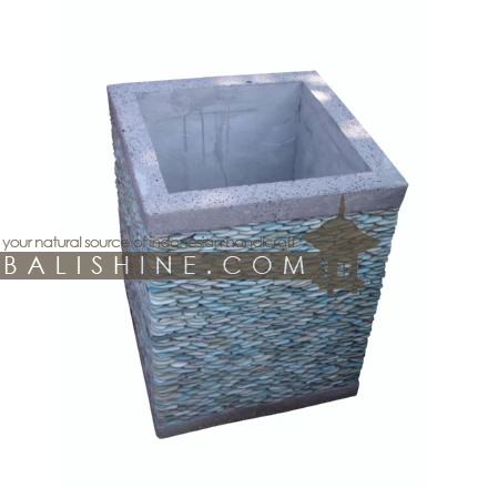 Balishine: Your natural source of indonesian handicraft presents in its Outdoor collection the Pot:242MCP5333:This pot is produced in Indonesia, made from cement and pebble.  Same as picture