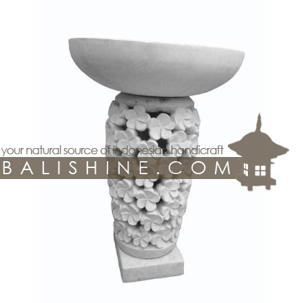Balishine: Your natural source of indonesian handicraft presents in its Outdoor collection the Pedestral:210BIB3628:This round pedestral is produced in Indonesia, made from lime stone  white color