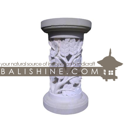 Balishine: Your natural source of indonesian handicraft presents in its Outdoor collection the Pedestral:210BIB3634:This round pedestral is produced in Indonesia, made from lime stone  white color