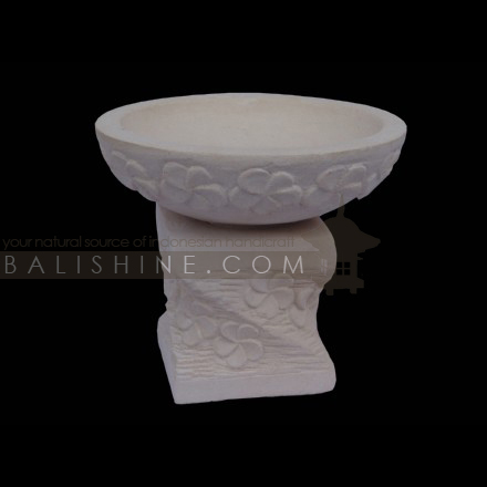 Balishine: Your natural source of indonesian handicraft presents in its Outdoor collection the Pedestral:210DEL5634:This round pedestral is produced in Indonesia, made from lime stone  white color