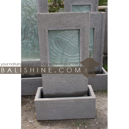 Balishine: Your natural source of indonesian handicraft presents in its Outdoor collection the Water Fountain:218KBG6237:This water fountain is produced in Indonesia, made from ciment and glass.  Sold with pump