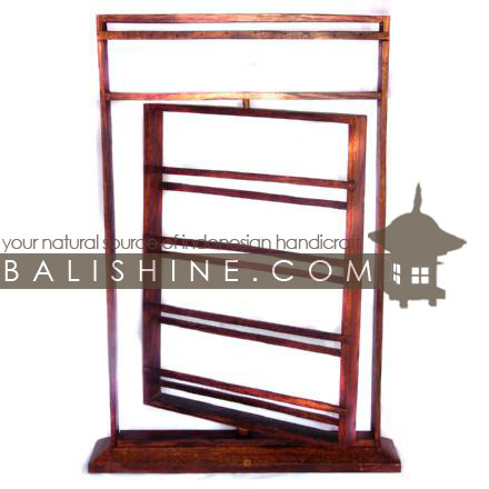 Balishine: Your natural source of indonesian handicraft presents in its The shop accessories collection the Earings Holder:39PLA2352:This earings holder is produced in Bali made from Jempinis wood and is compose of 90 pairs.  The colors available are Black, Brown, Dark Brown or Red.