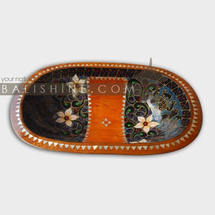 Balishine: Your natural source of indonesian handicraft presents in its Tableware collection the Decorative Bowl:624KET7769:This decorative bowl is made with Mahogani wood. Produced in the beautiful island of Lombok.  Other color available (green, white, red?). Please contact us.