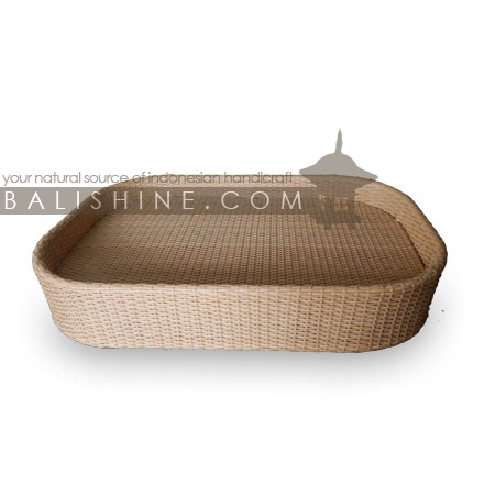 Balishine: Your natural source of indonesian handicraft presents in its Tableware collection the Floating Tray:625JAJ7793:This floating tray is made in Bali from rattan synthetic.  Floating base is made from stereofoam covered with synthetic rattan.  <br><img src='images/tableware/trays/natural-back.jpg'>