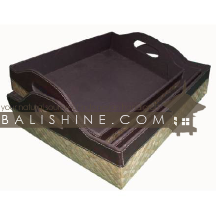 Balishine: Your natural source of indonesian handicraft presents in its Tableware collection the Tray Set Of 3:625JAS3387:This set of 3 rectangular trays is produced in Bali made from seagrass and vinyl.  DARK BROWN AND NATURAL