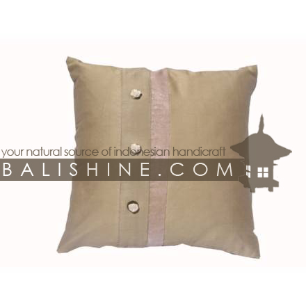Balishine: Your natural source of indonesian handicraft presents in its Textile & Rugs collection the Pillow Cases:537JAS1425:This pillow case is produced in Bali it's an organza textile with pink button holes and closing zip.  50% coton and 50% polyester. Same as picture
