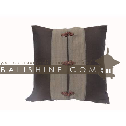 Balishine: Your natural source of indonesian handicraft presents in its Textile & Rugs collection the Pillow Cases:537JAS1431:This pillow case is produced in Bali it's a handmade textile with embroidery and closing zip.  50% coton and 50% polyester. Same as picture