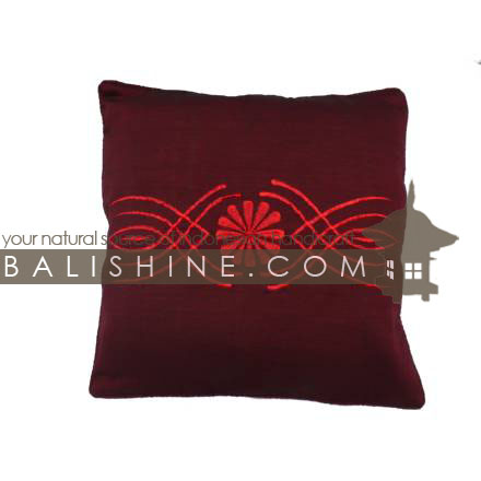 Balishine: Your natural source of indonesian handicraft presents in its Textile & Rugs collection the Pillow Cases:537JAS4920:This pillow case is produced in Bali it's a handmade textile with closing zip.  50% coton and 50% polyester. Same as picture