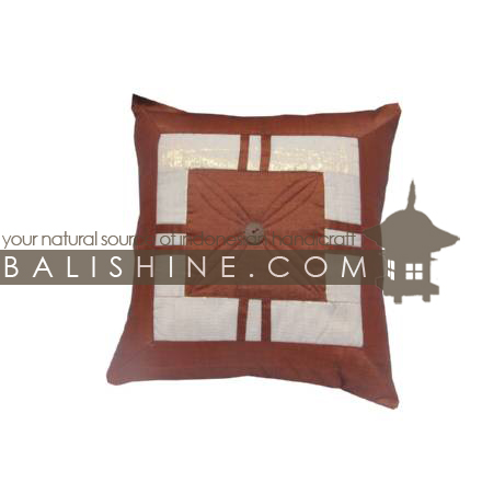 Balishine: Your natural source of indonesian handicraft presents in its Textile & Rugs collection the Pillow Cases:537MKN5032:This pillow case is produced in Bali it's a handmade textile with closing zip.  50% coton and 50% polyester. Same as picture